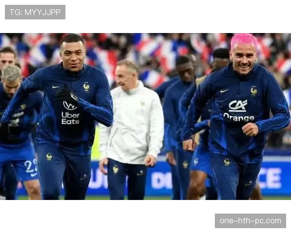 格里兹曼与姆巴佩的战术核心定位差异：解析两人在各自时代进攻体系中的角色演变